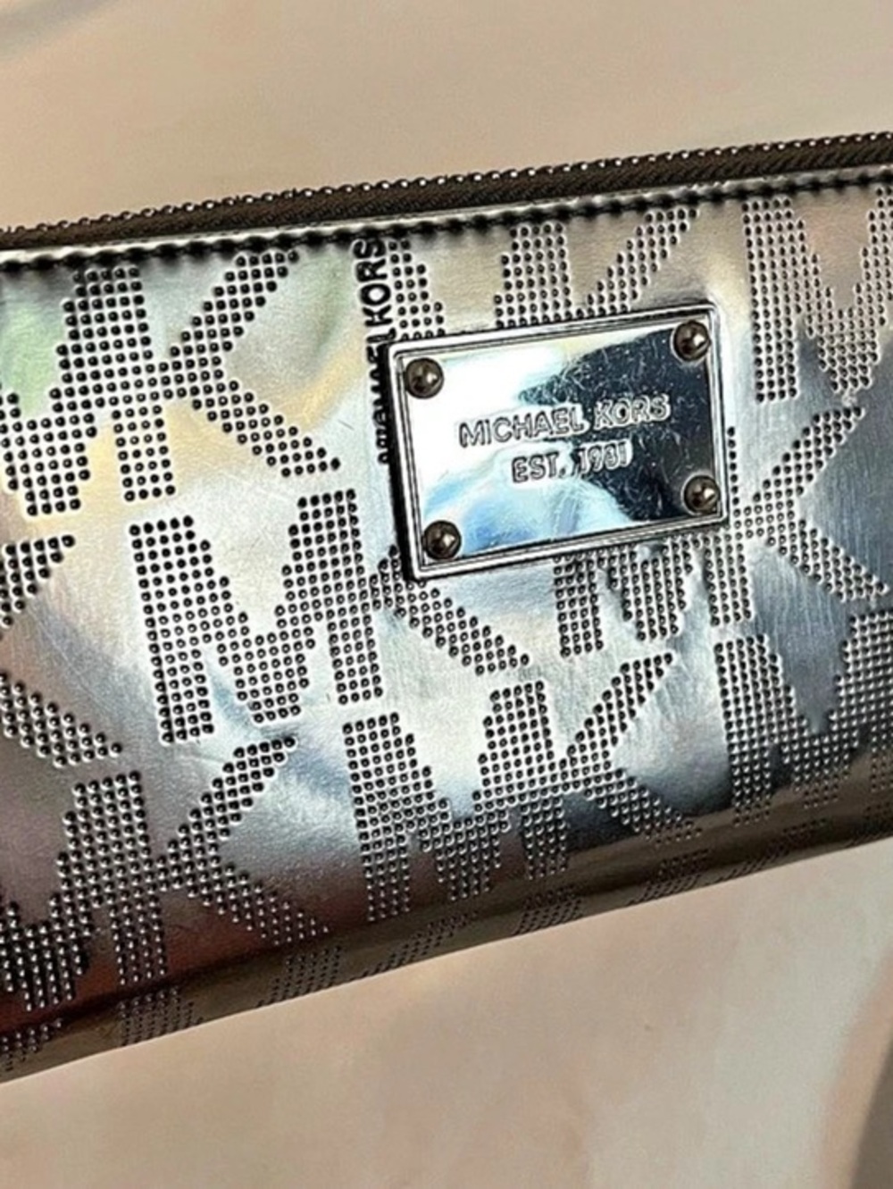 Michael Kors Jet Set Travel Continental Wallet Silver Mirror Tone